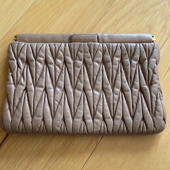 Miu Miu clutch - Picture 2 of 10